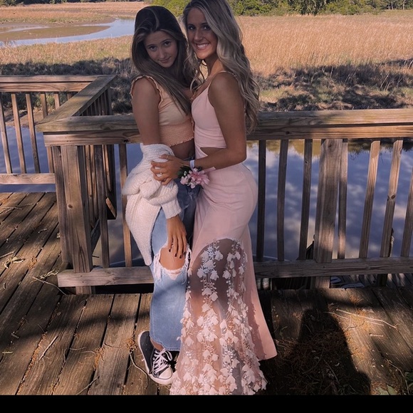 Pink Prom Dress with Flower lace - Picture 5 of 7